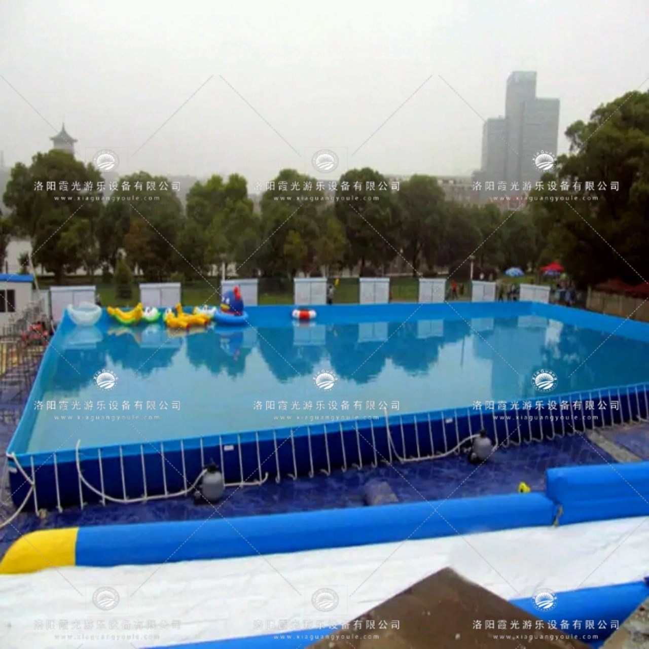 支架游泳池